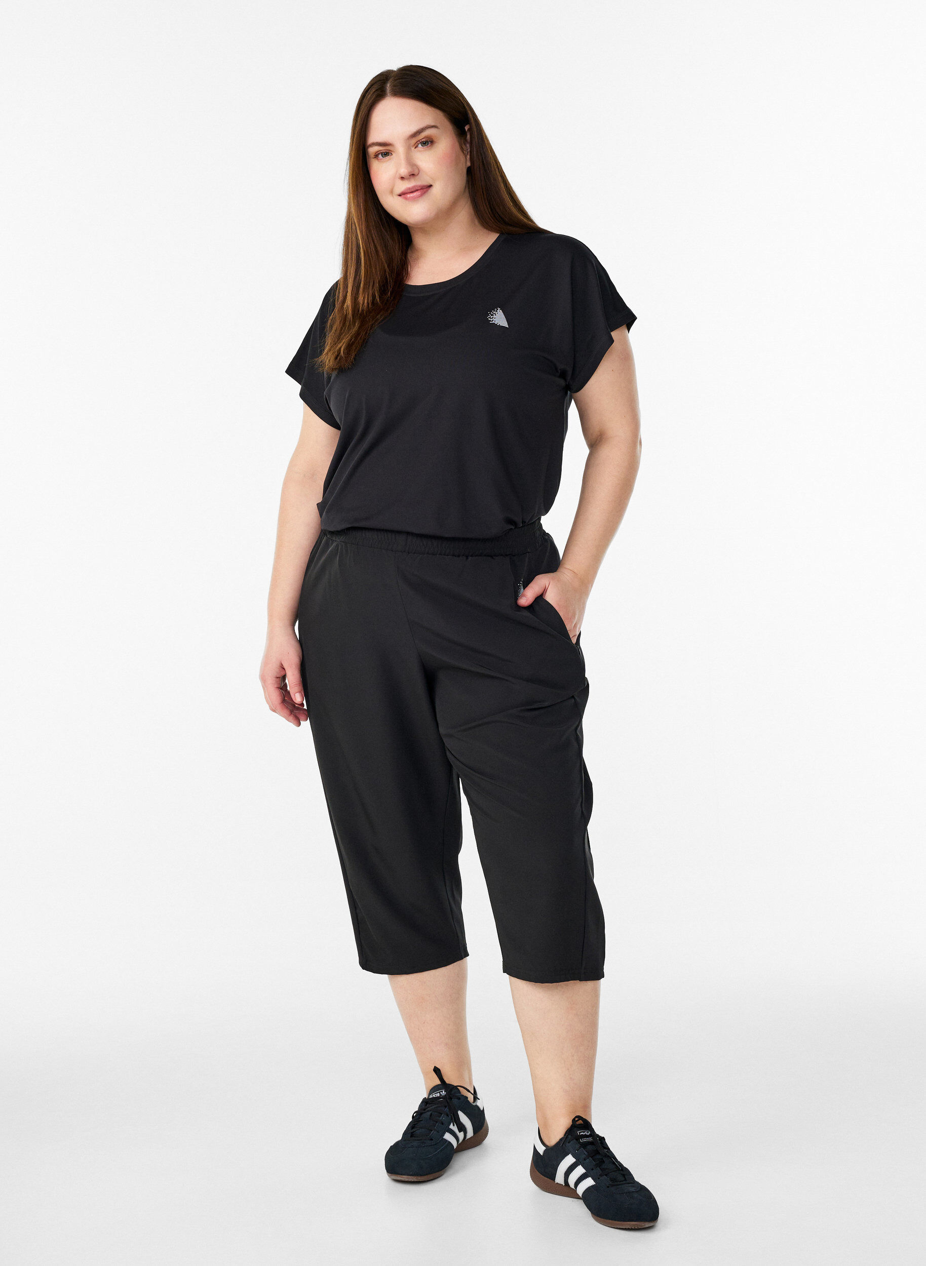 Zizzifashion High-waisted capri training trousers, Black, Model image number 1
