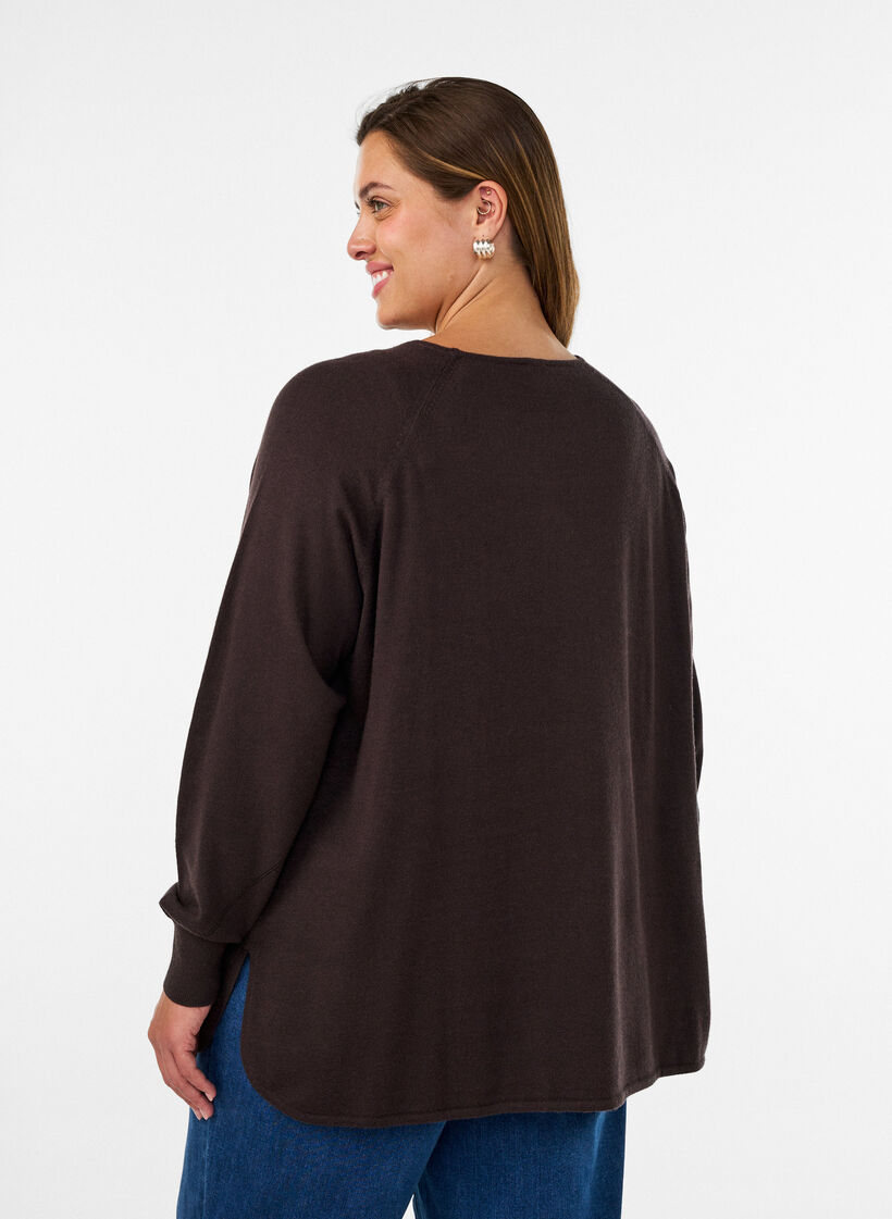 Knitted blouse with round neck and knitted pattern, Brown, Model image number 2