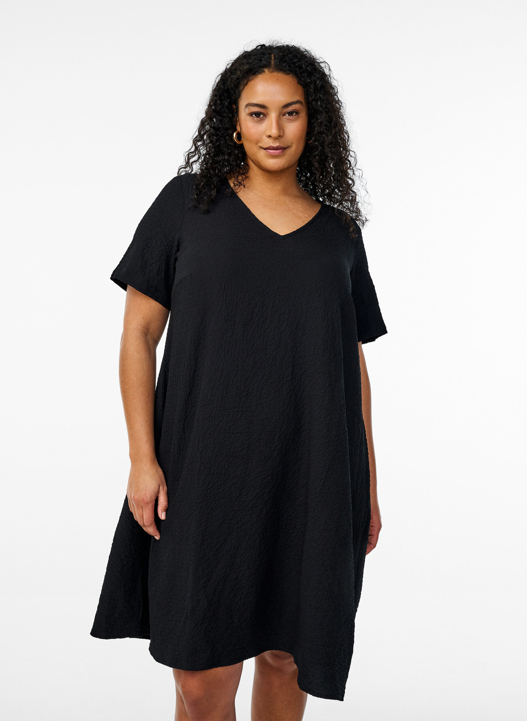Zizzifashion FLASH - Short-sleeved dress with a V-neck, Black, Model image number 0