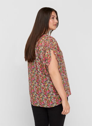 Short-sleeved blouse with a floral print, Pink Flower AOP, Model image number 1