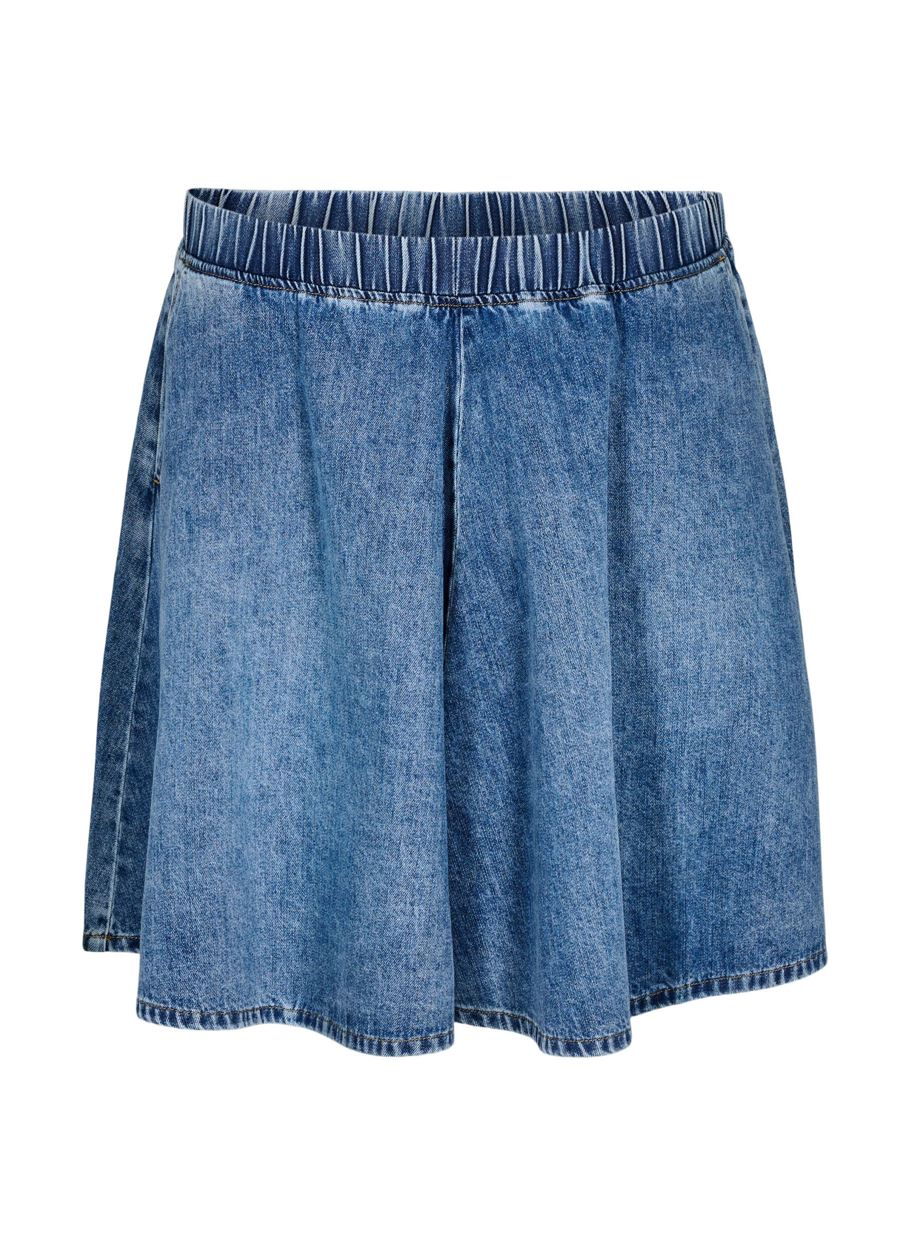 Short denim skater skirt