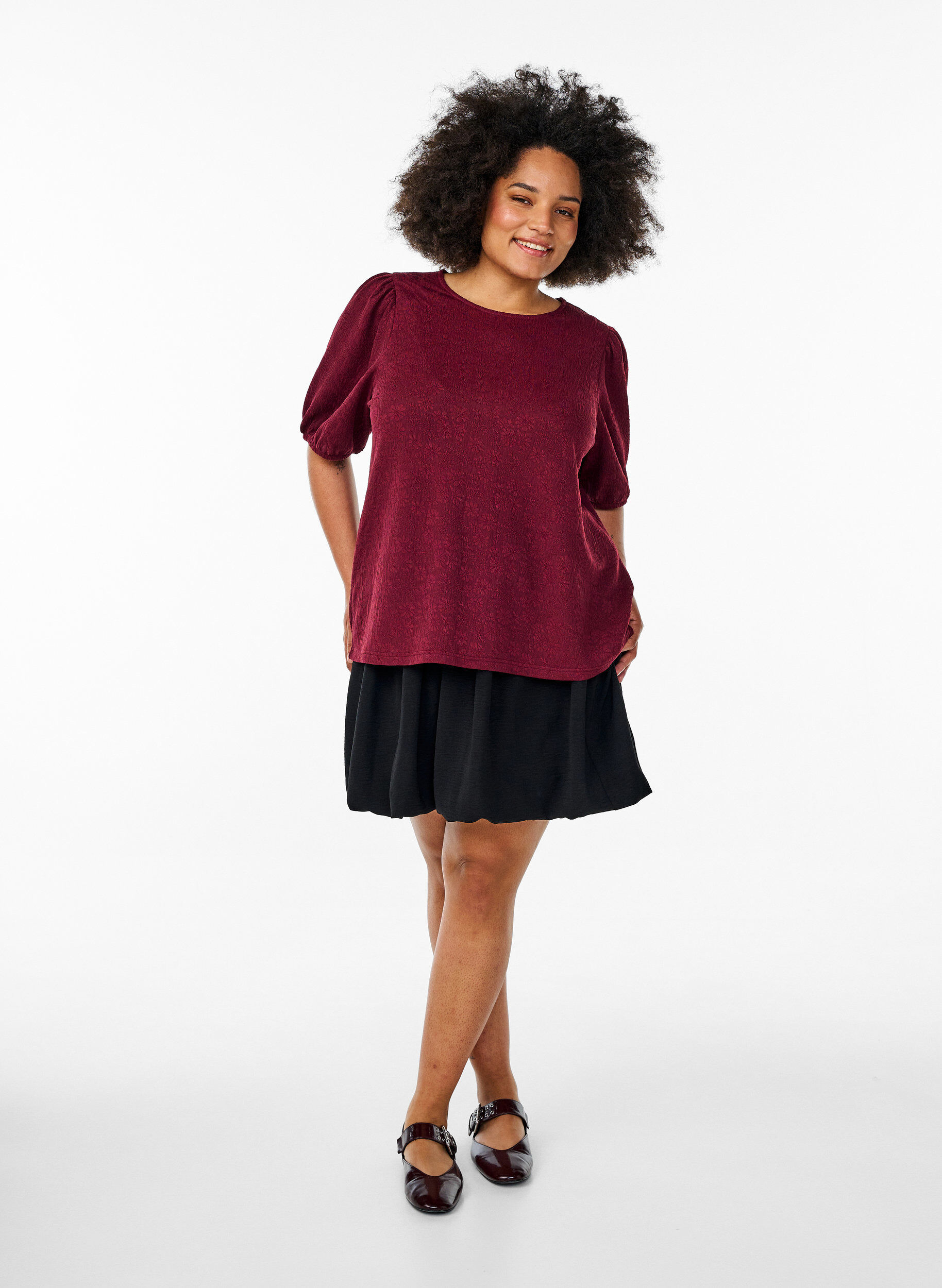 Zizzifashion Structured blouse with short sleeves, Dark Bordeaux, Model image number 1