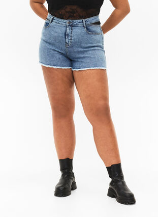 Cut-out denim shorts, Light blue denim, Model image number 3
