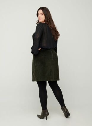 Short velvet skirt, Green, Model image number 1