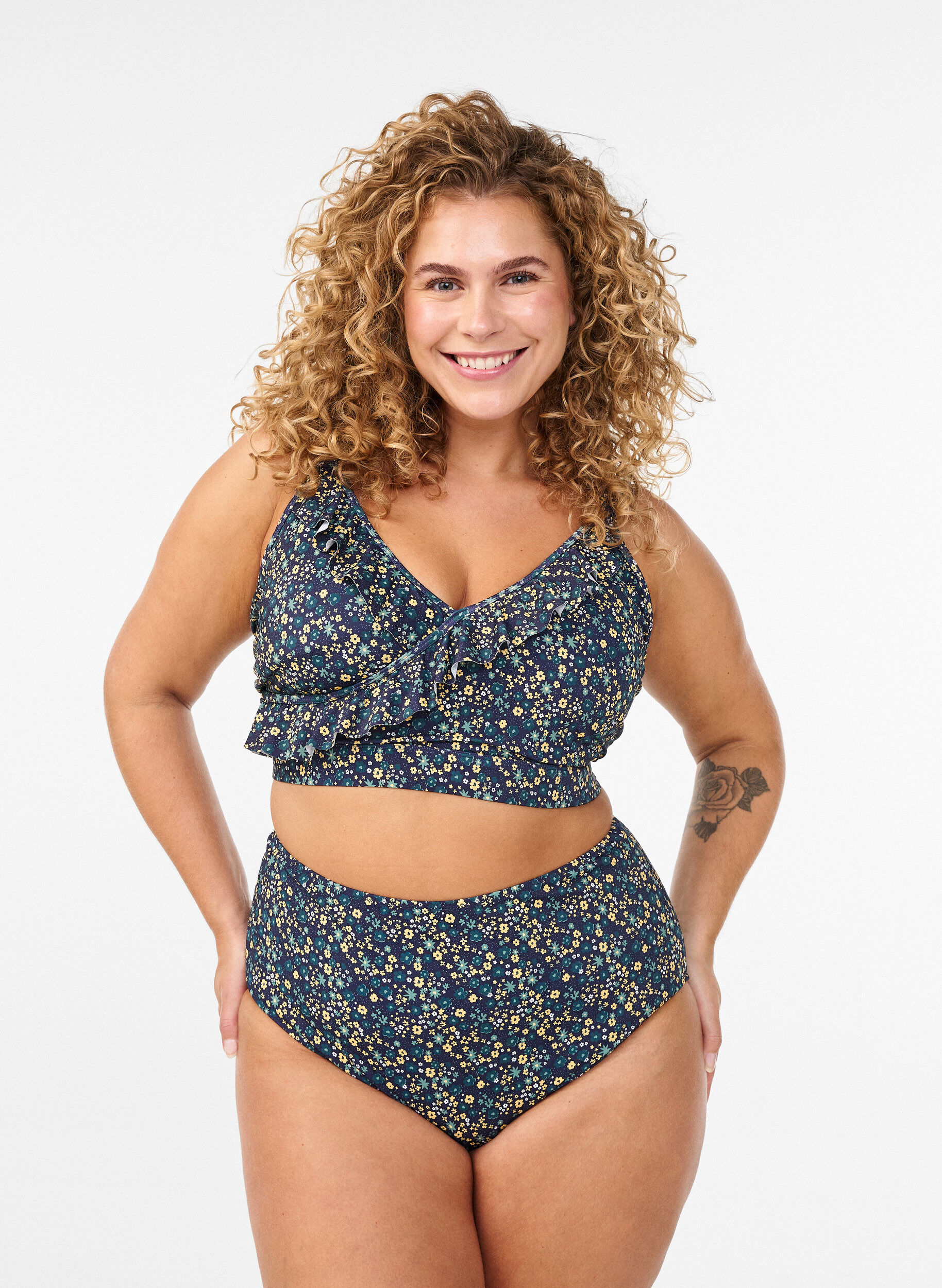 ZizzifashionFloral bikini top with ruffle detail, Petrol, Model image number 1