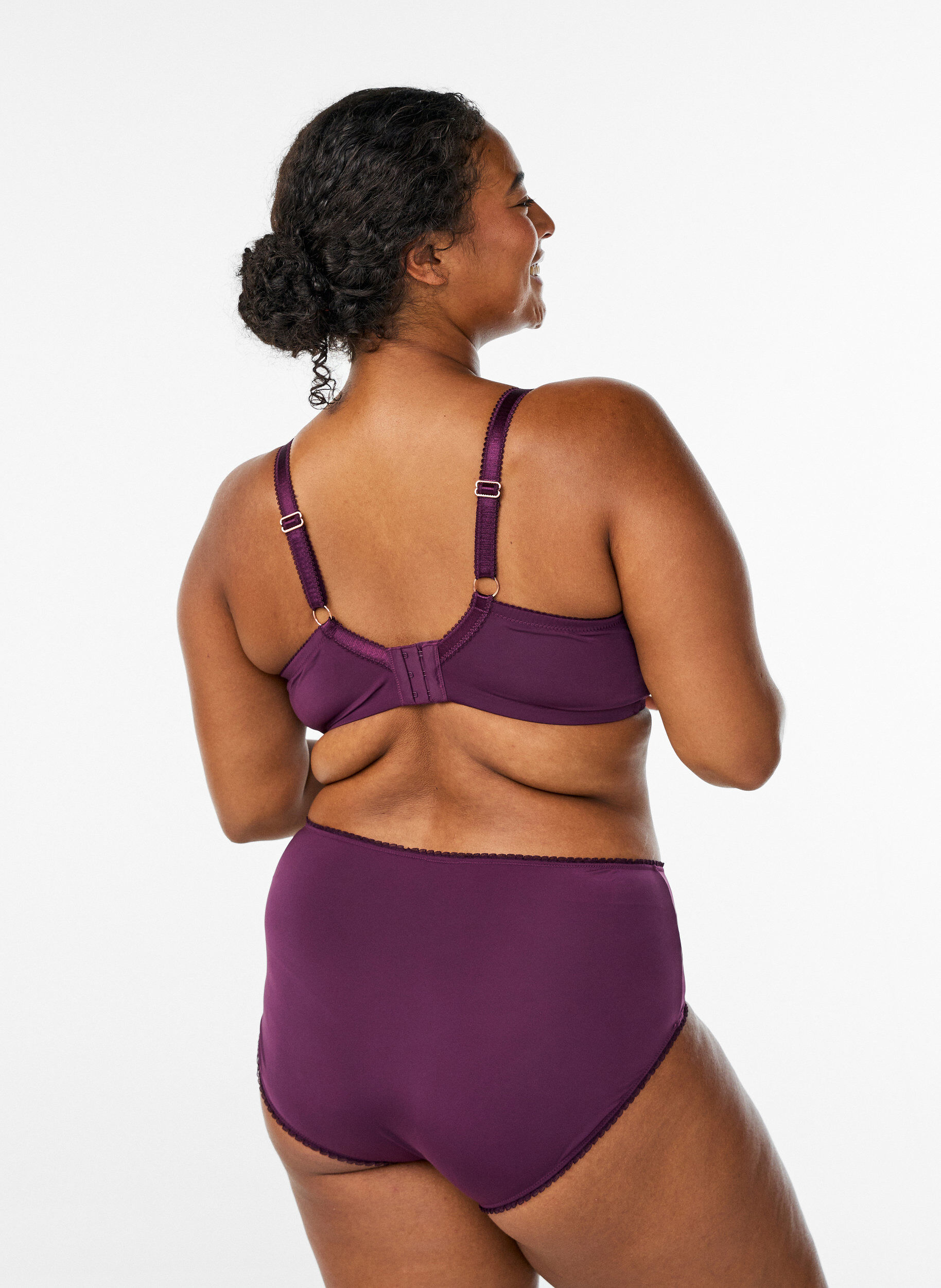 Zizzifashion Briefs in microfiber with floral embroidery, Purple, Model image number 1