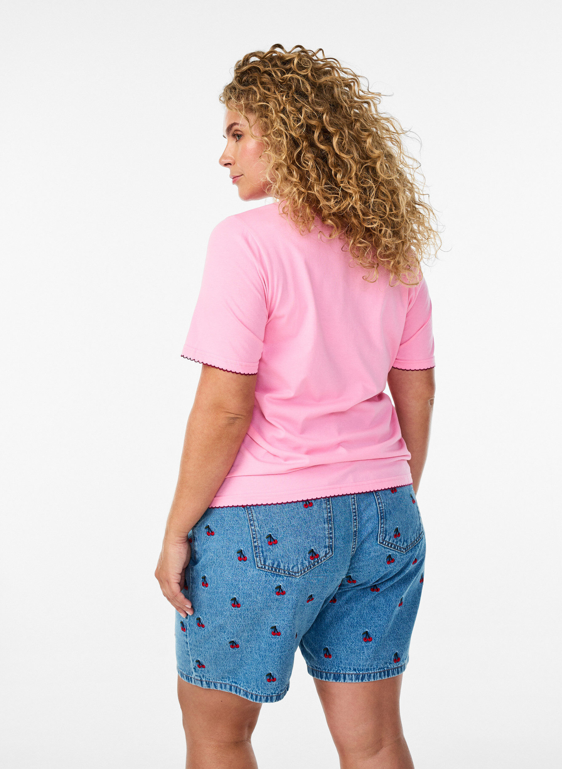 Zizzifashion Embroidered denim shorts, Light Blue, Model image number 2