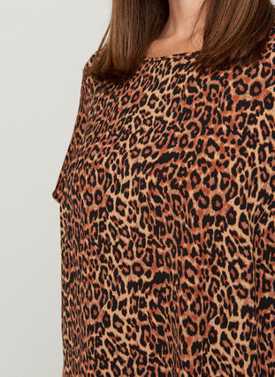 Short-sleeved tunic with a round neck, Leopard AOP, Model image number 2