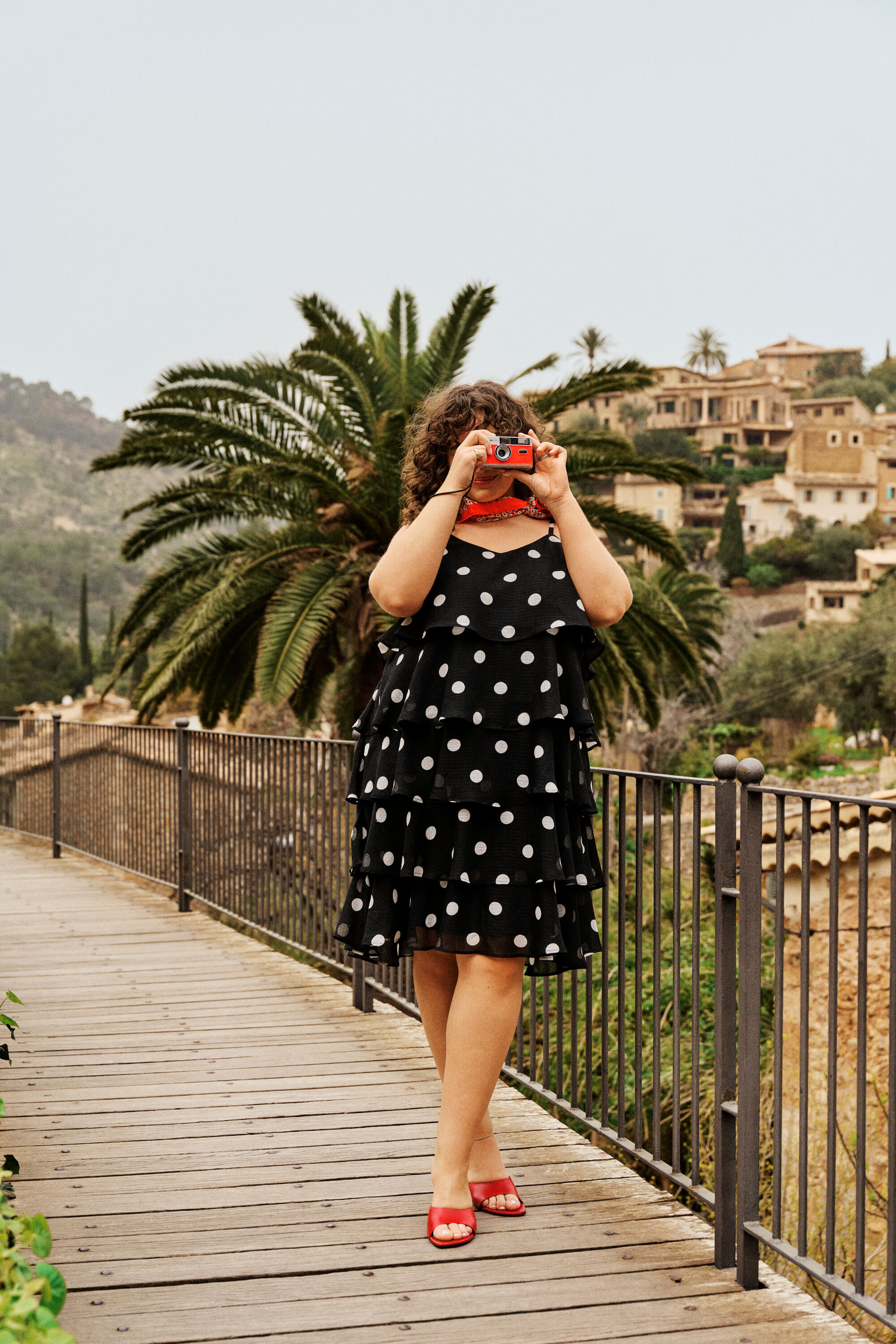 Polka-dotted elegance with edge, , Model