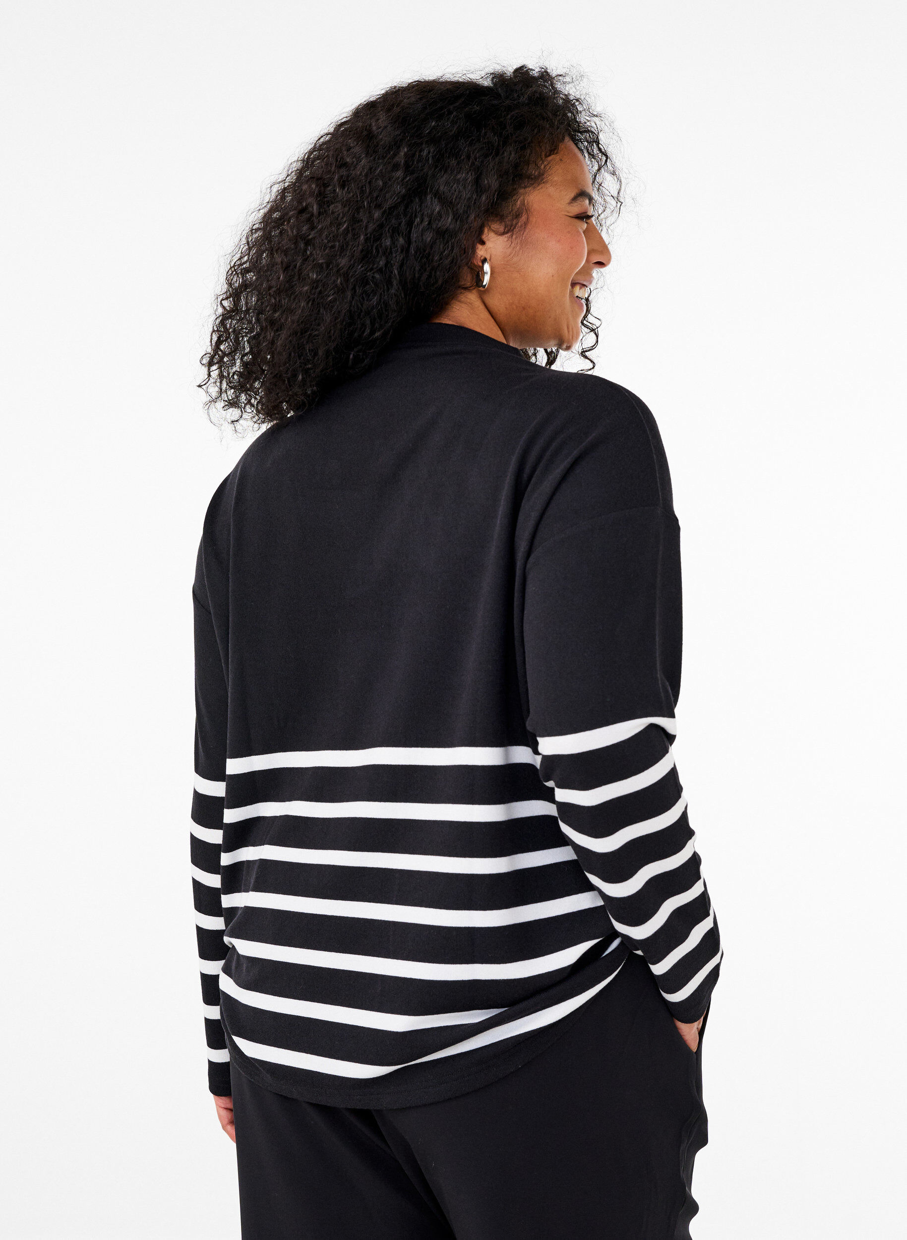 Zizzifashion Blouse with a high neck and long sleeves, Black, Model image number 2