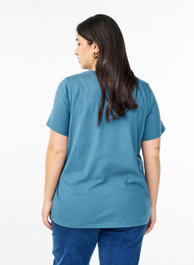 Basic cotton T-shirt with round neck, Grey, Model image number 2