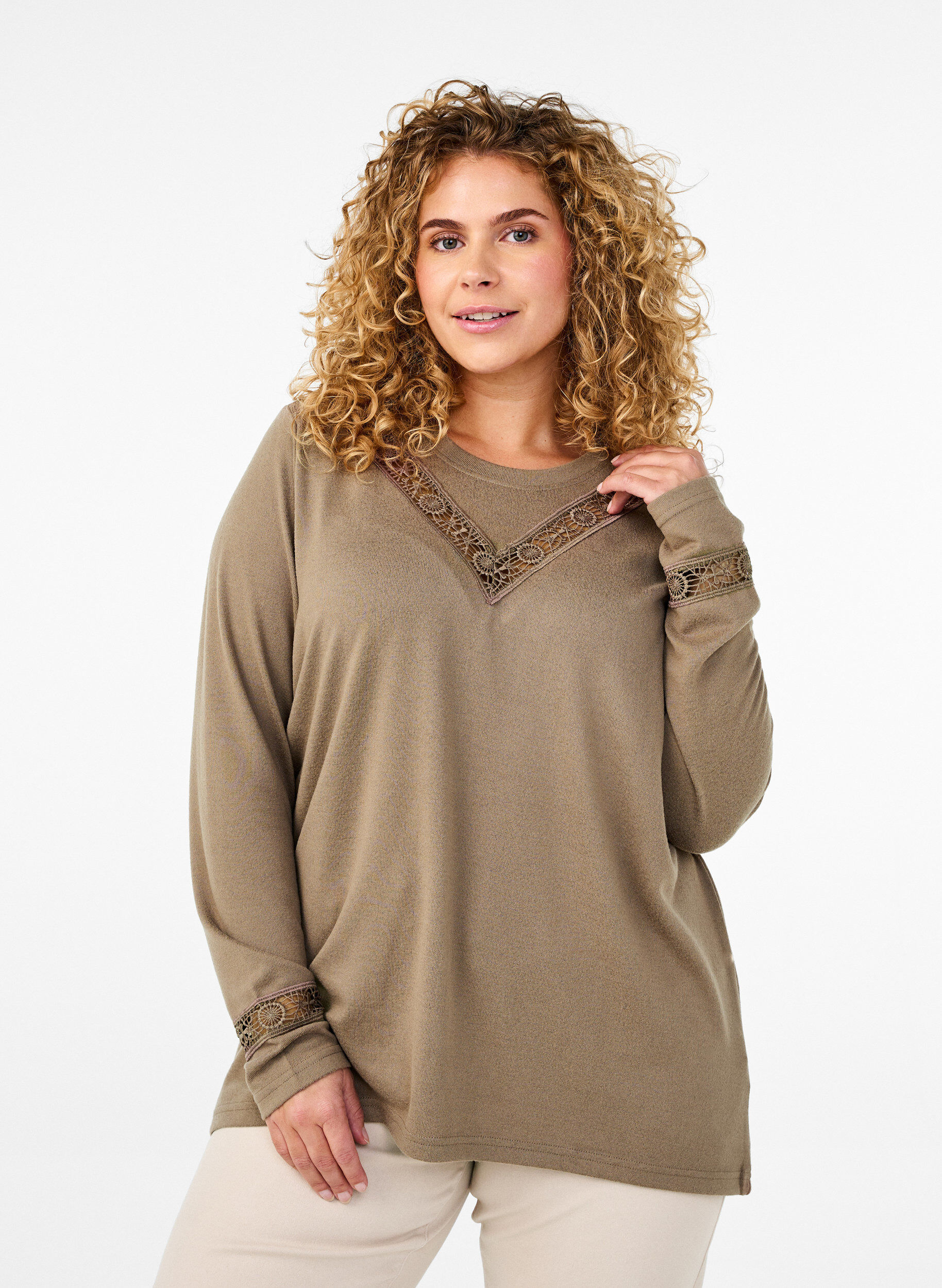 Zizzifashion Blouse with embroidery details and long sleeves, Brown, Model image number 0