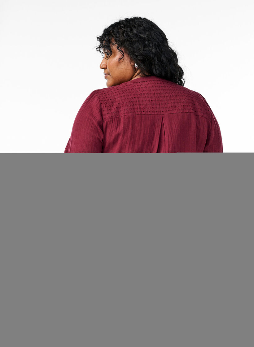 Cotton muslin tunic with broderie anglaise, Dark Bordeaux, Model image number 2