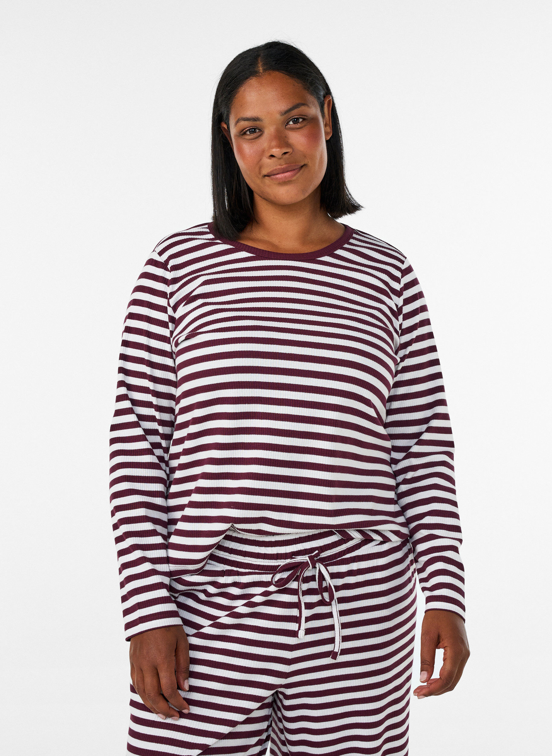 ZizzifashionLong-sleeved night top in ribbed jersey with stripes, Red, Model image number 0