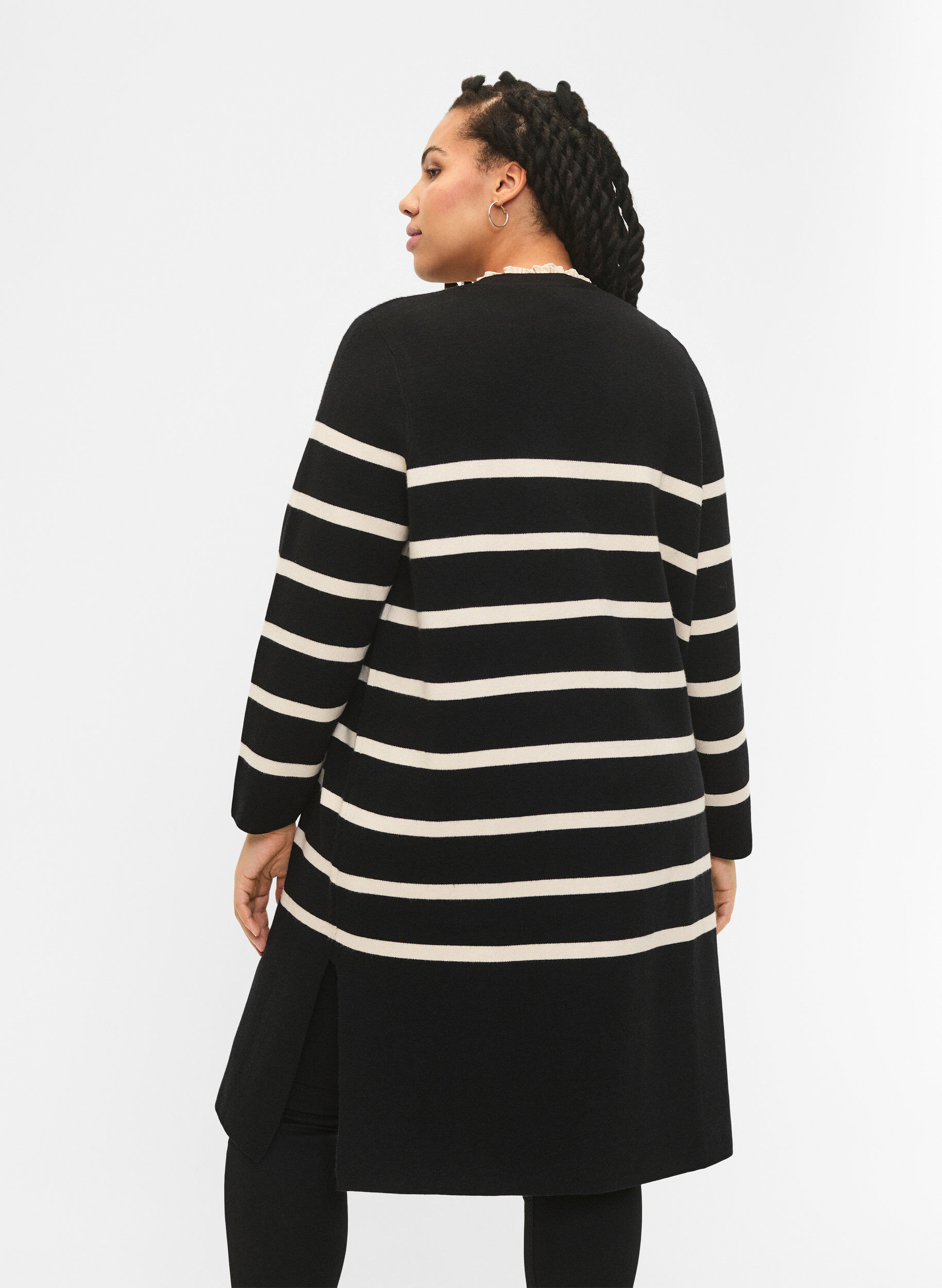 Zizzifashion Striped knit cardigan in viscose blend, Black w. Birch, Model image number 1