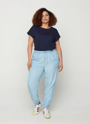 Loose trousers in lyocell, Light blue denim, Model image number 0