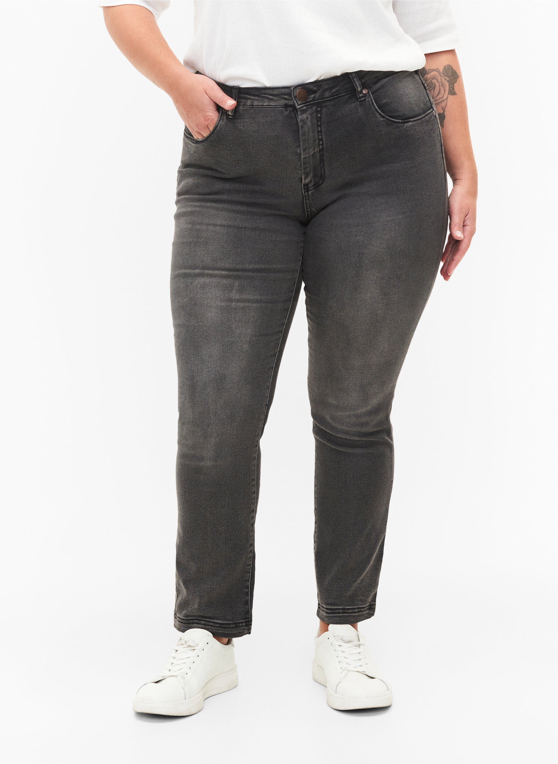 ZizzifashionSlim fit Emily jeans with normal waist, Dark Grey, Model image number 2