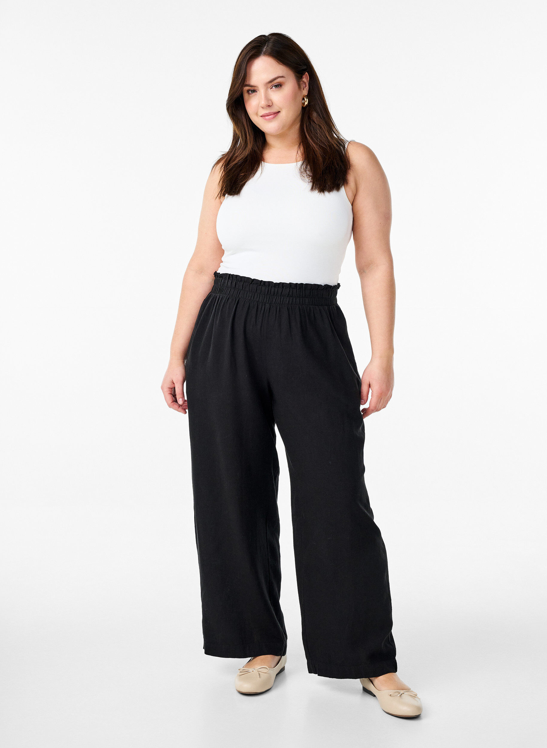 Zizzifashion Loose trousers in linen and viscose, Black, Model image number 0