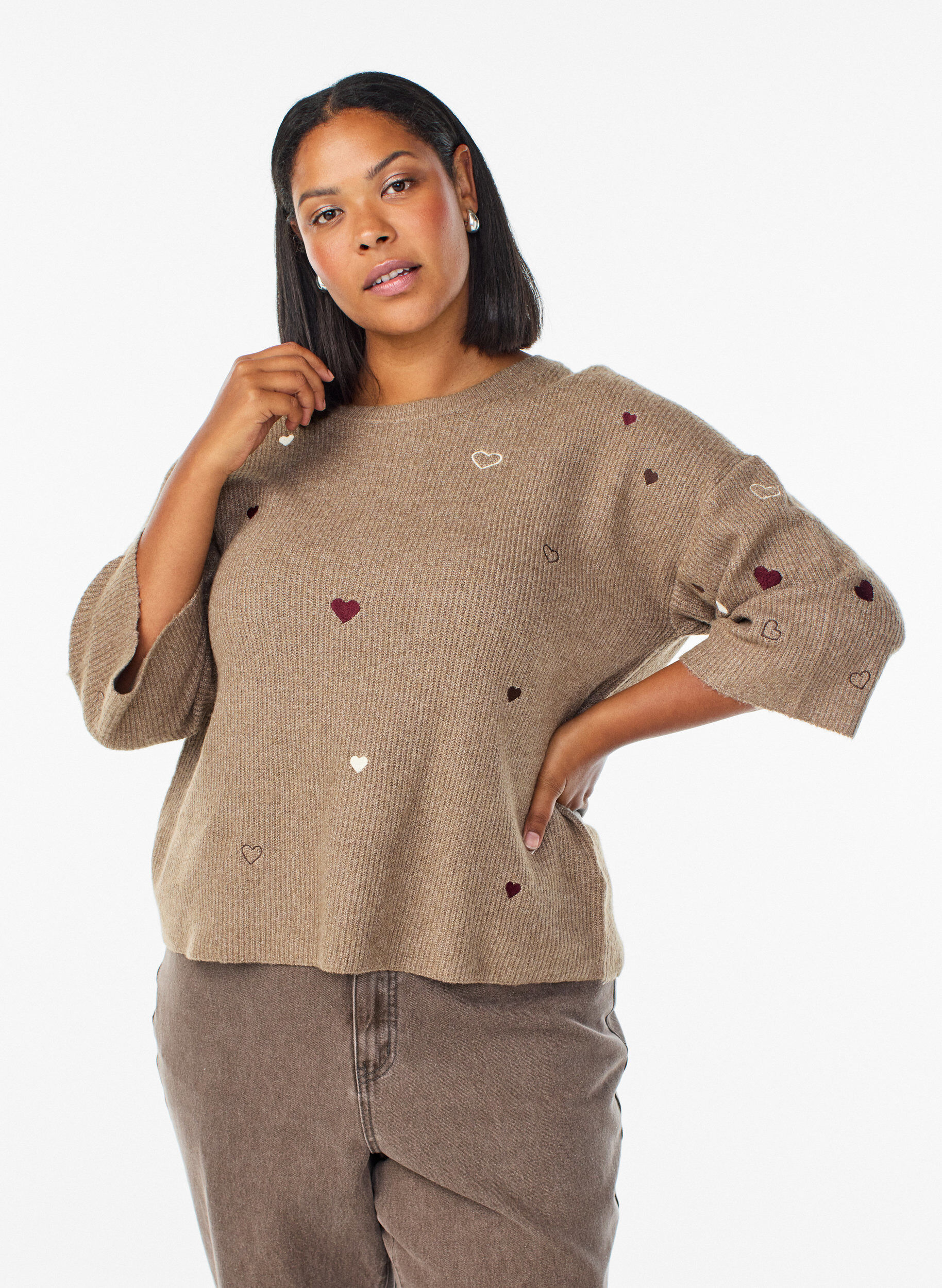 Jumper with hearts and 3/4 sleeves, Brown, Model