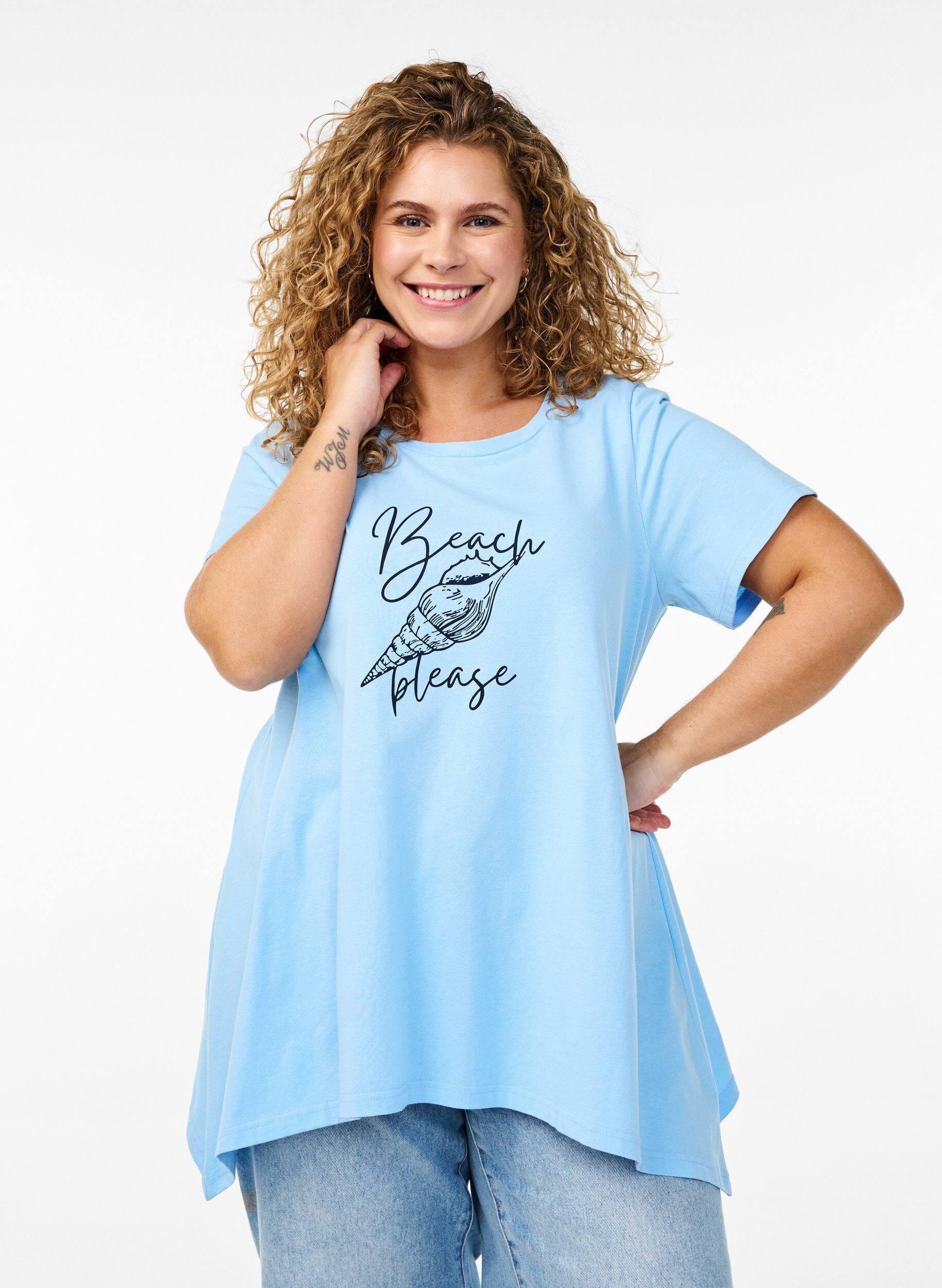 T-shirt with a round neck and A-line shape, Blue, Model