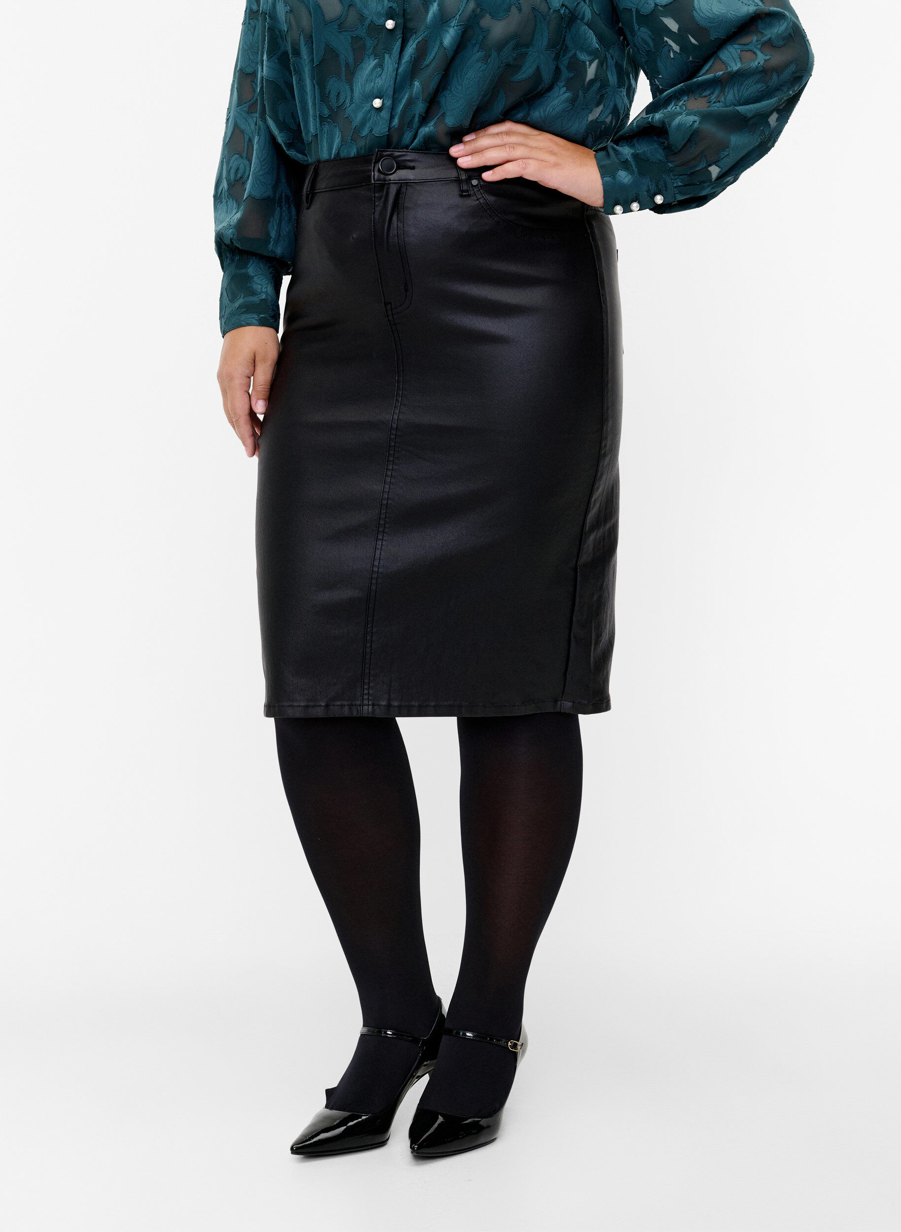 Zizzifashion Coated skirt with slit, Black, Model image number 2