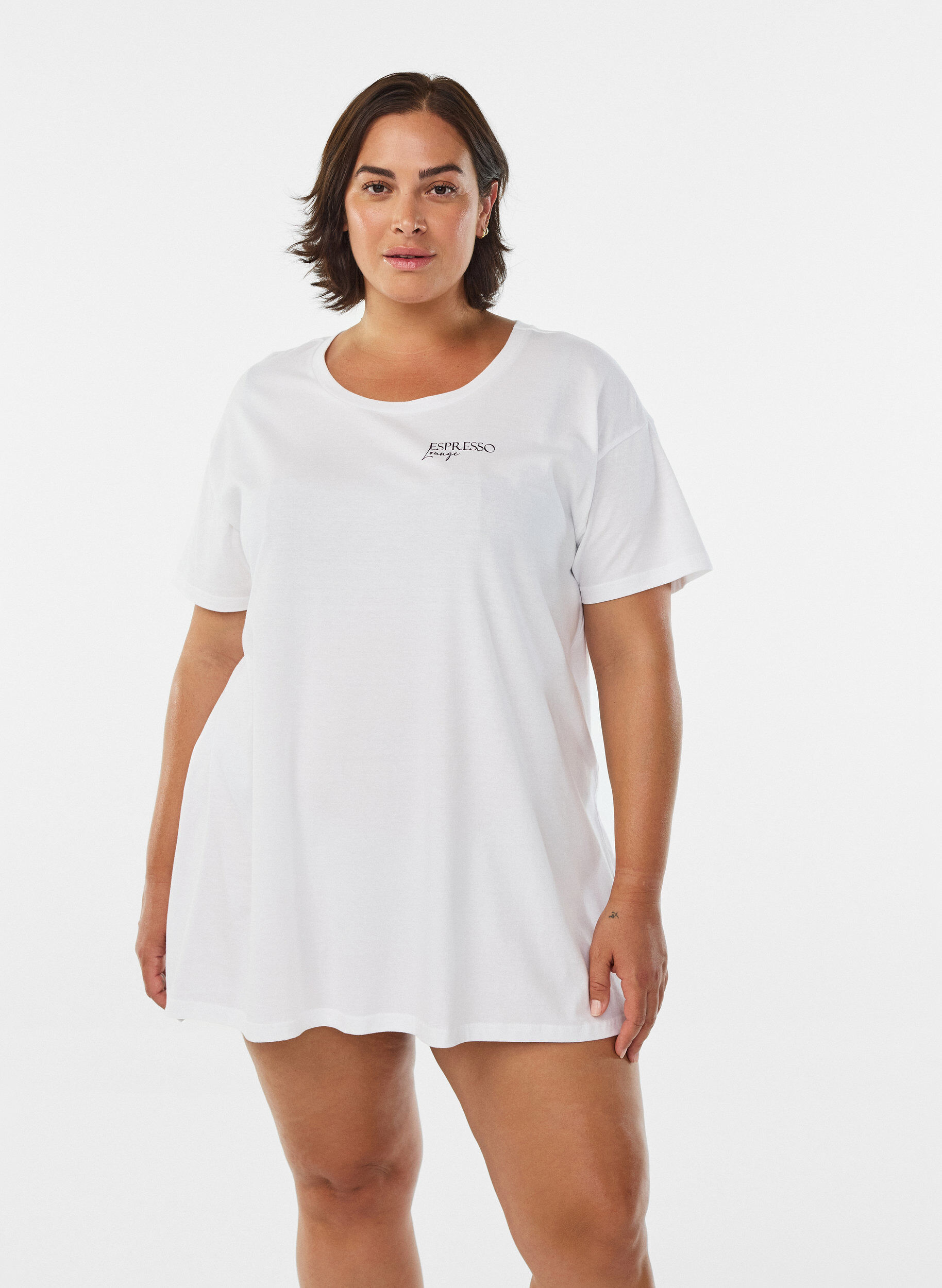 Zizzifashion Long night T-shirt in organic cotton with print, White, Model image number 2