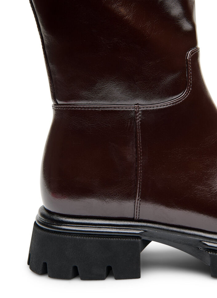 Tall boot with a lightly crackled look, Brown, Packshot