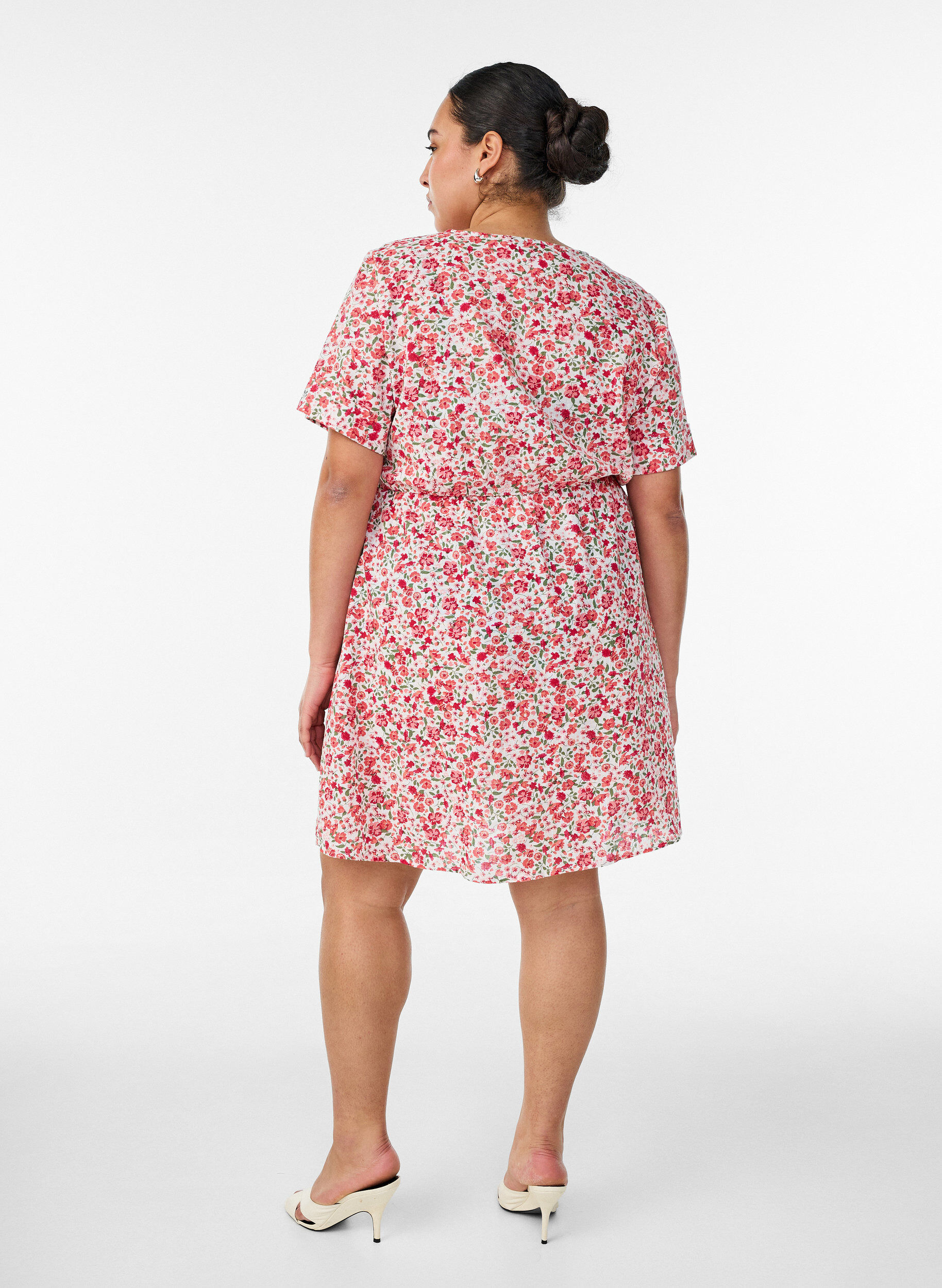 Zizzifashion Short cotton dress with floral print, Red, Model image number 2