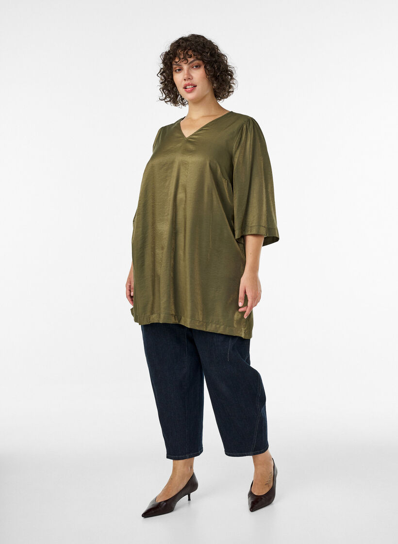 Shiny tunic with a V-neck and 3/4 sleeves, Green, Model image number 1