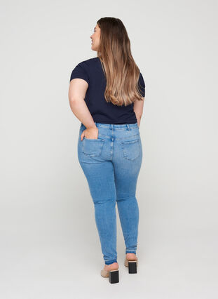 Super slim Amy jeans with a high waist, Blue denim, Model image number 1