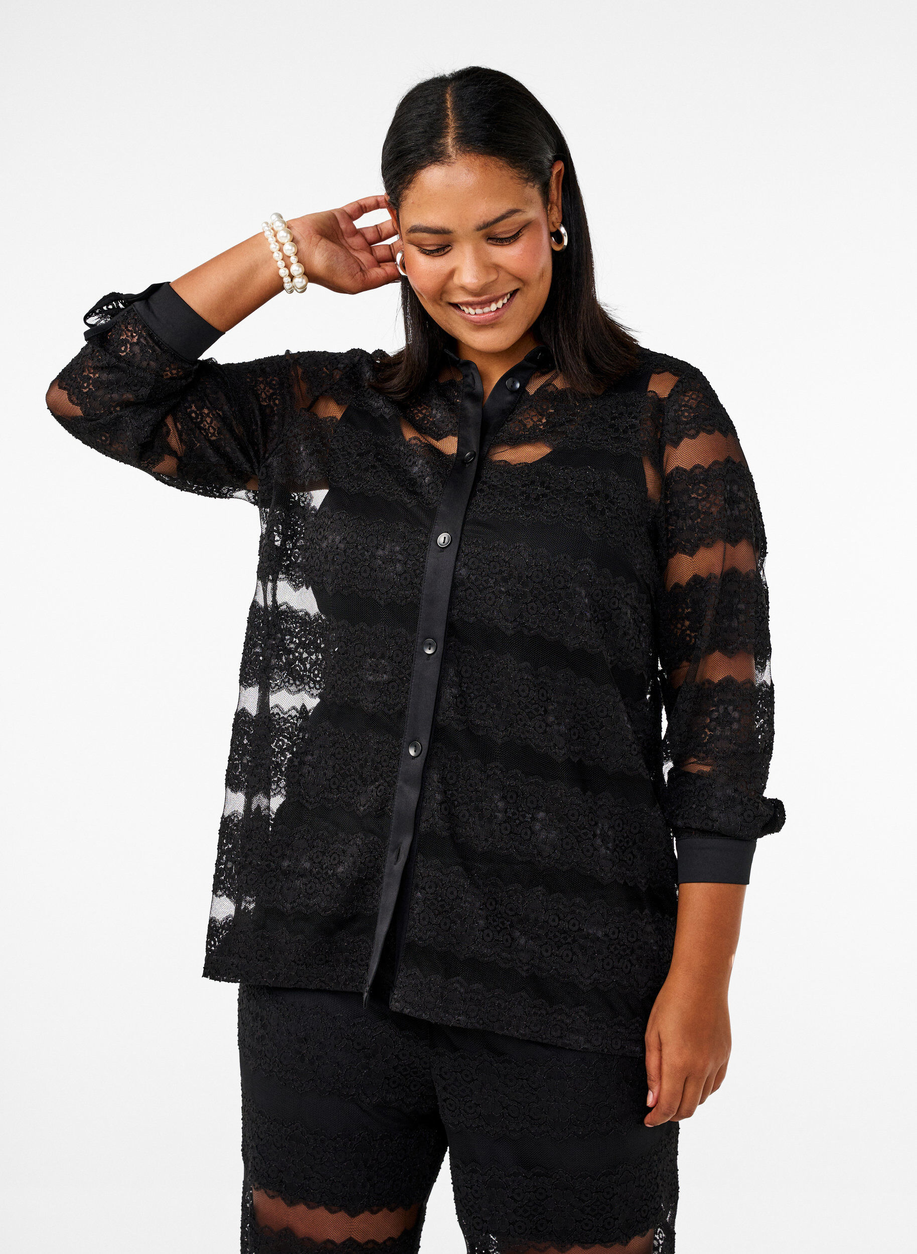 Zizzifashion Loose shirt with lace and sheer mesh, Black, Model image number 0