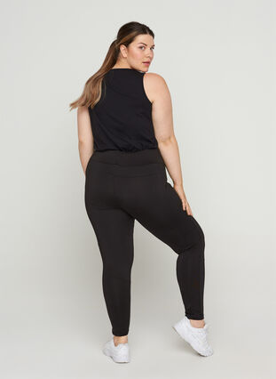 Cropped exercise tights with text print, Black, Model image number 1