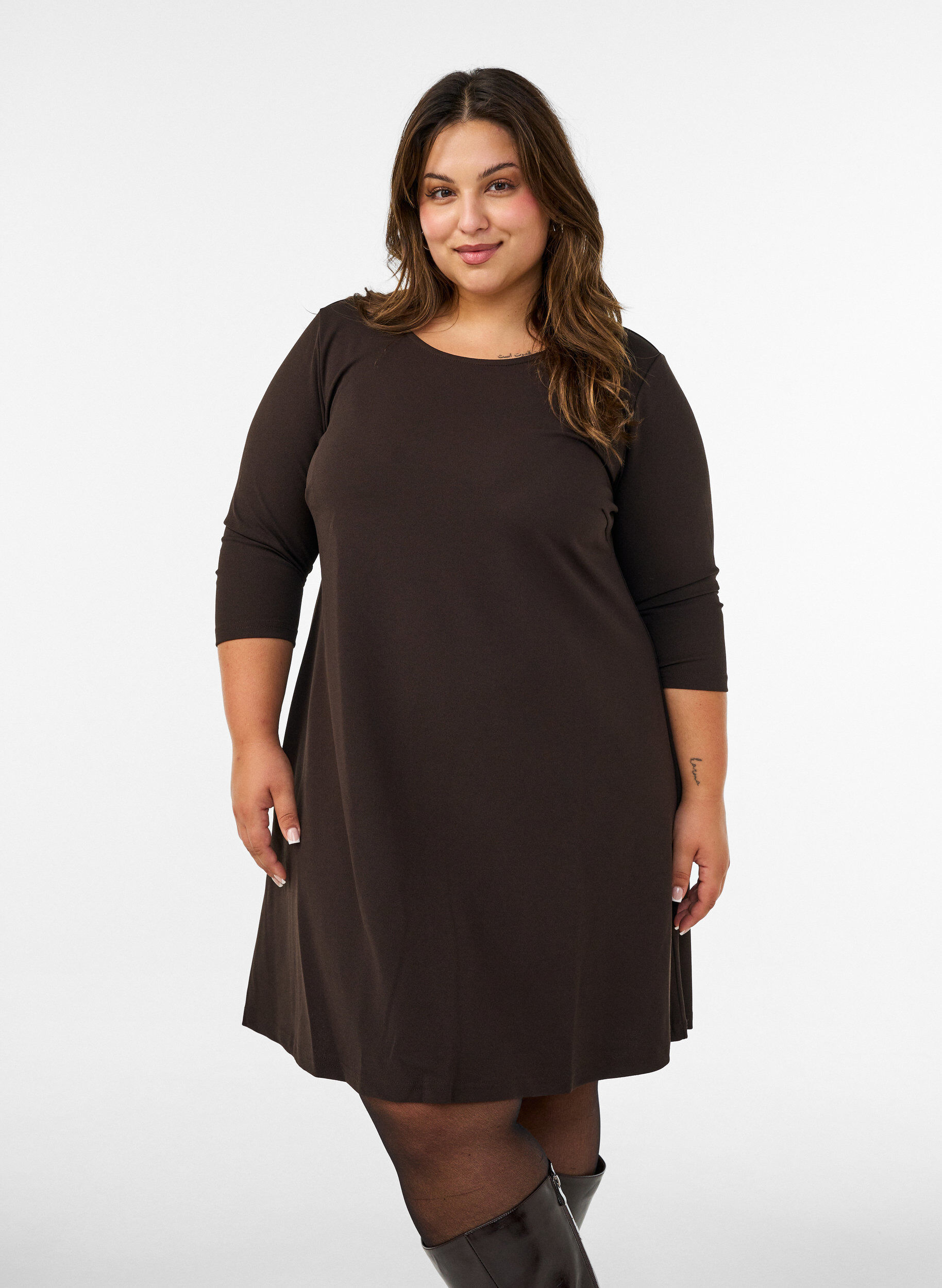 ZizzifashionShort dress with an A-line shape and 3/4 sleeves, Brown, Model image number 0