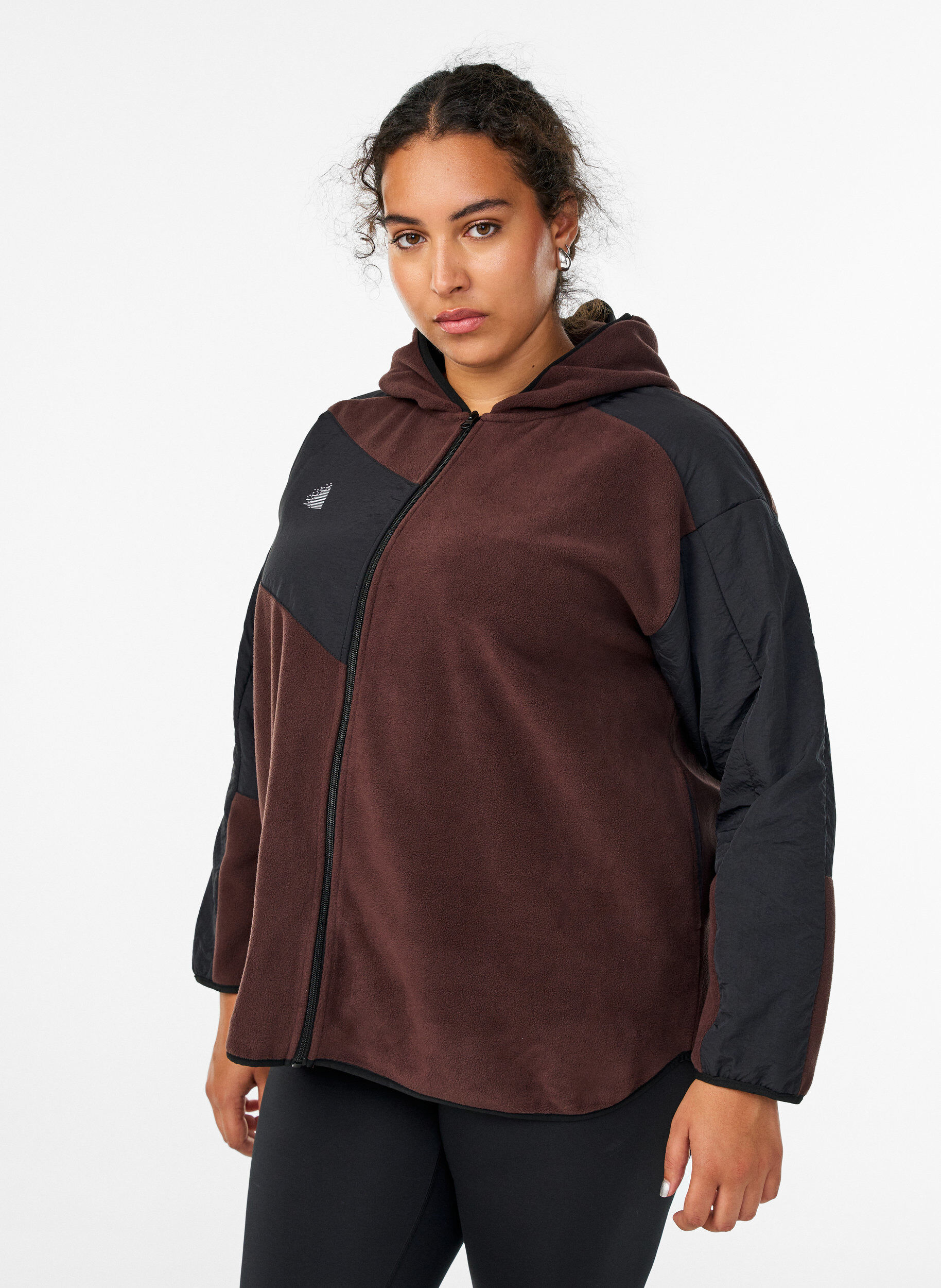 Hooded fleece jacket with pockets, Brown, Model