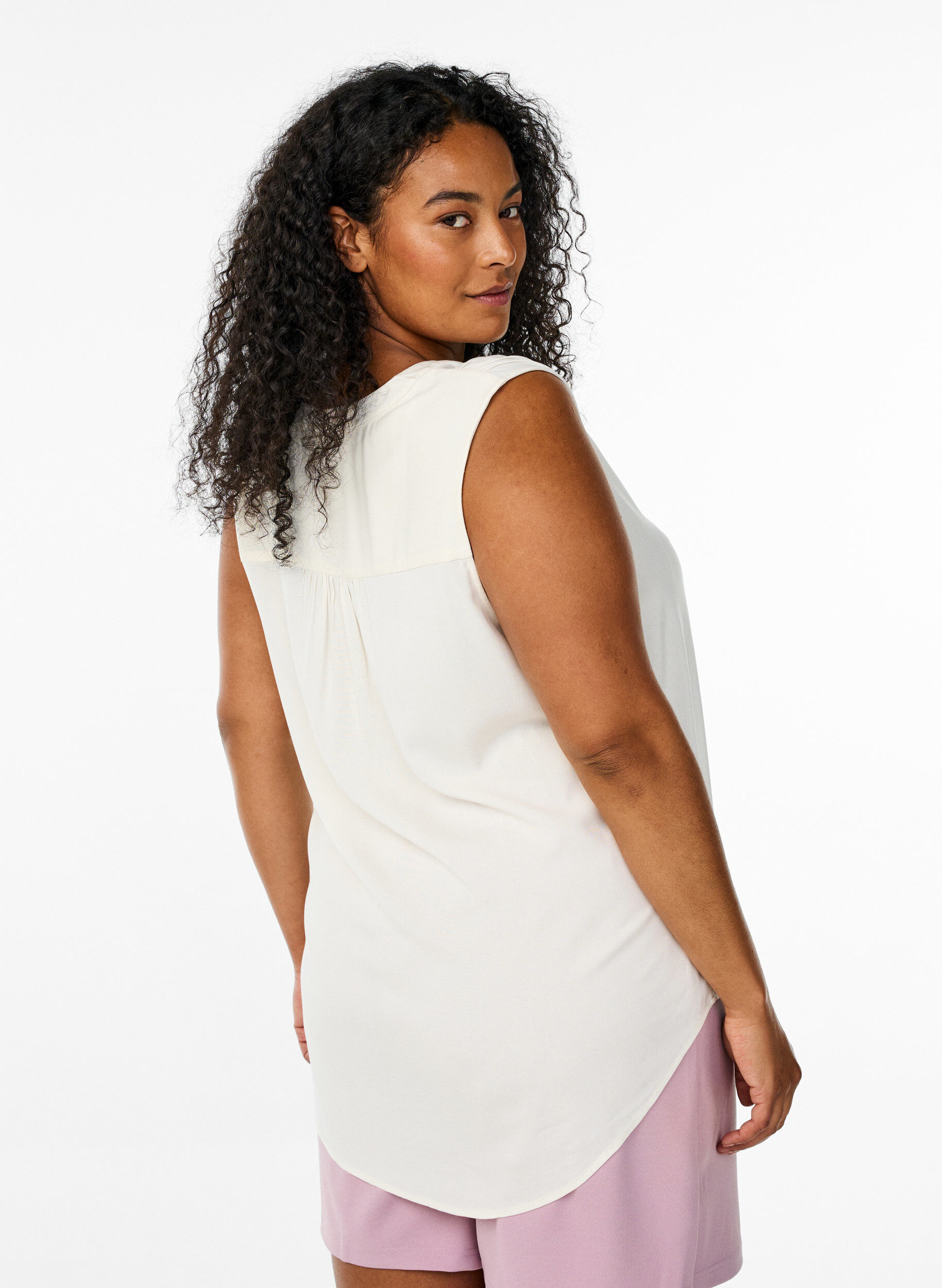Zizzifashion FLASH - Sleeveless viscose blouse, Vanilla, Model image number 2