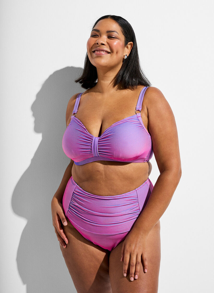 Striped underwired bikini top, Pink, Model image number 1
