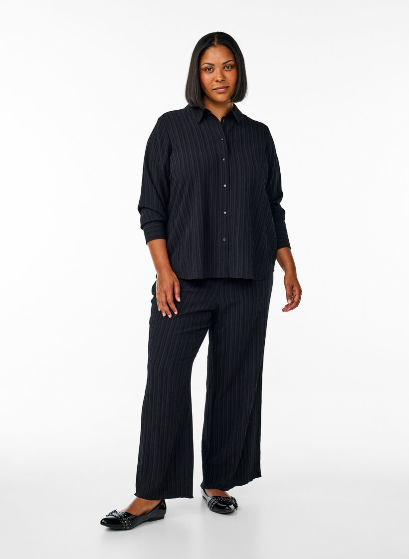 FLASH - High-waisted trousers with wide legs, Black, Model image number 0