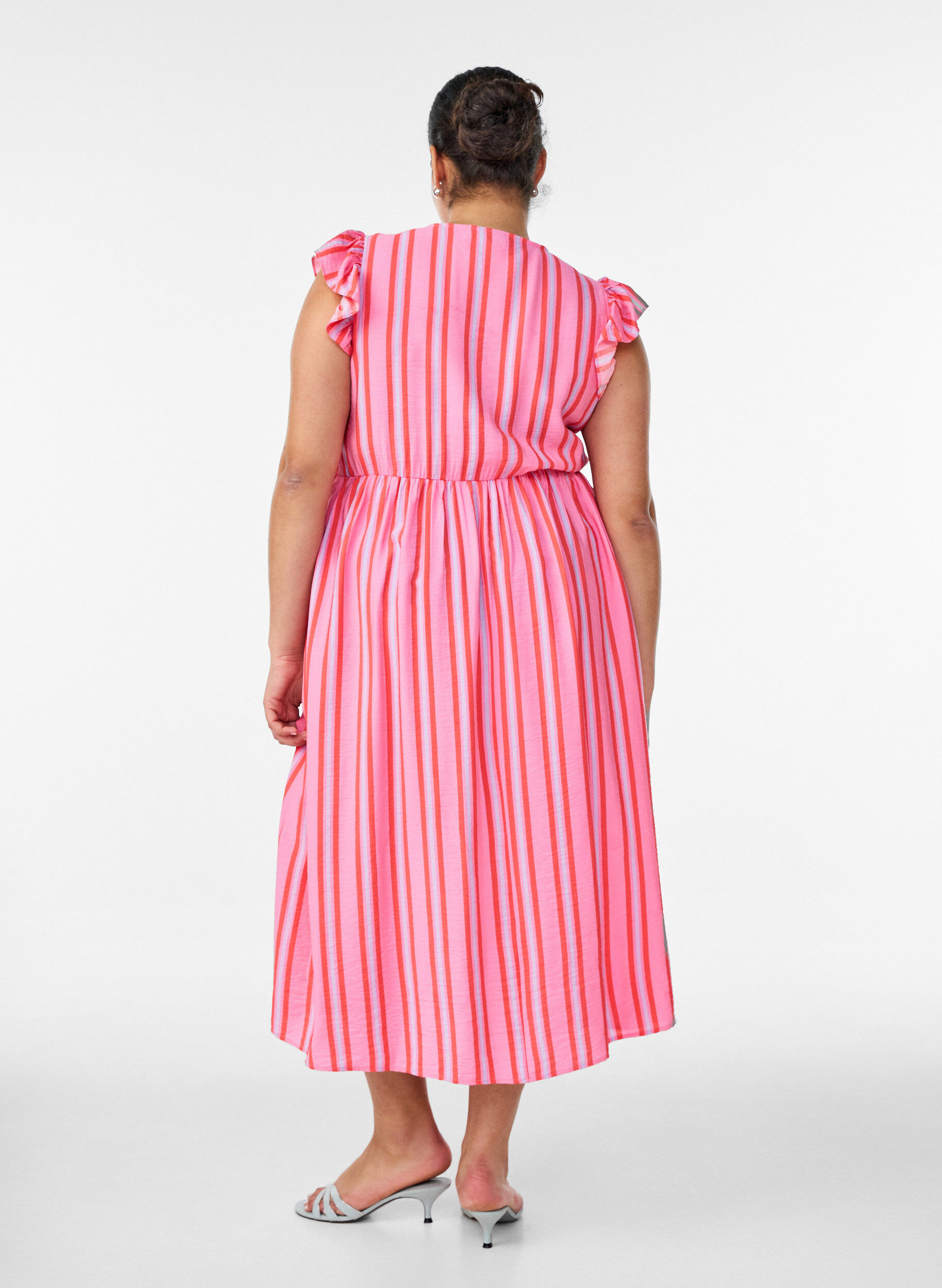 Zizzifashion Striped midi dress with an empire cut and ruffles, Pink, Model image number 0