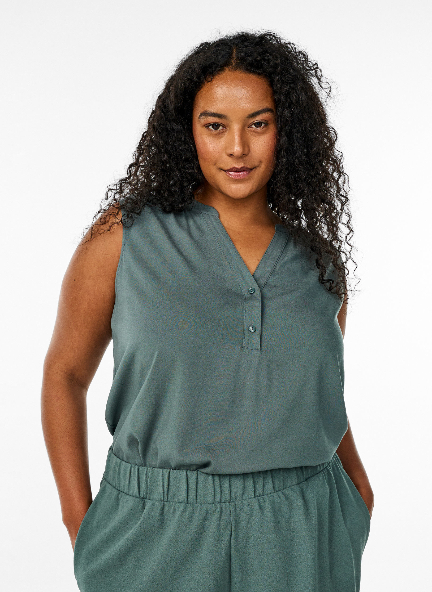 Sleeveless viscose blouse, Green, Model