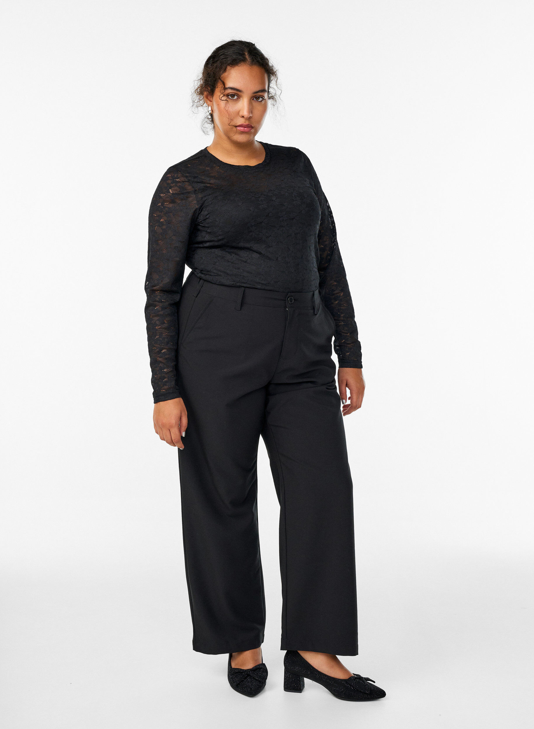 Zizzifashion Lace blouse with round neck and slim fit, Black, Model image number 1