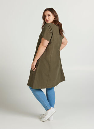 Dress with short sleeves, Ivy green, Model image number 1