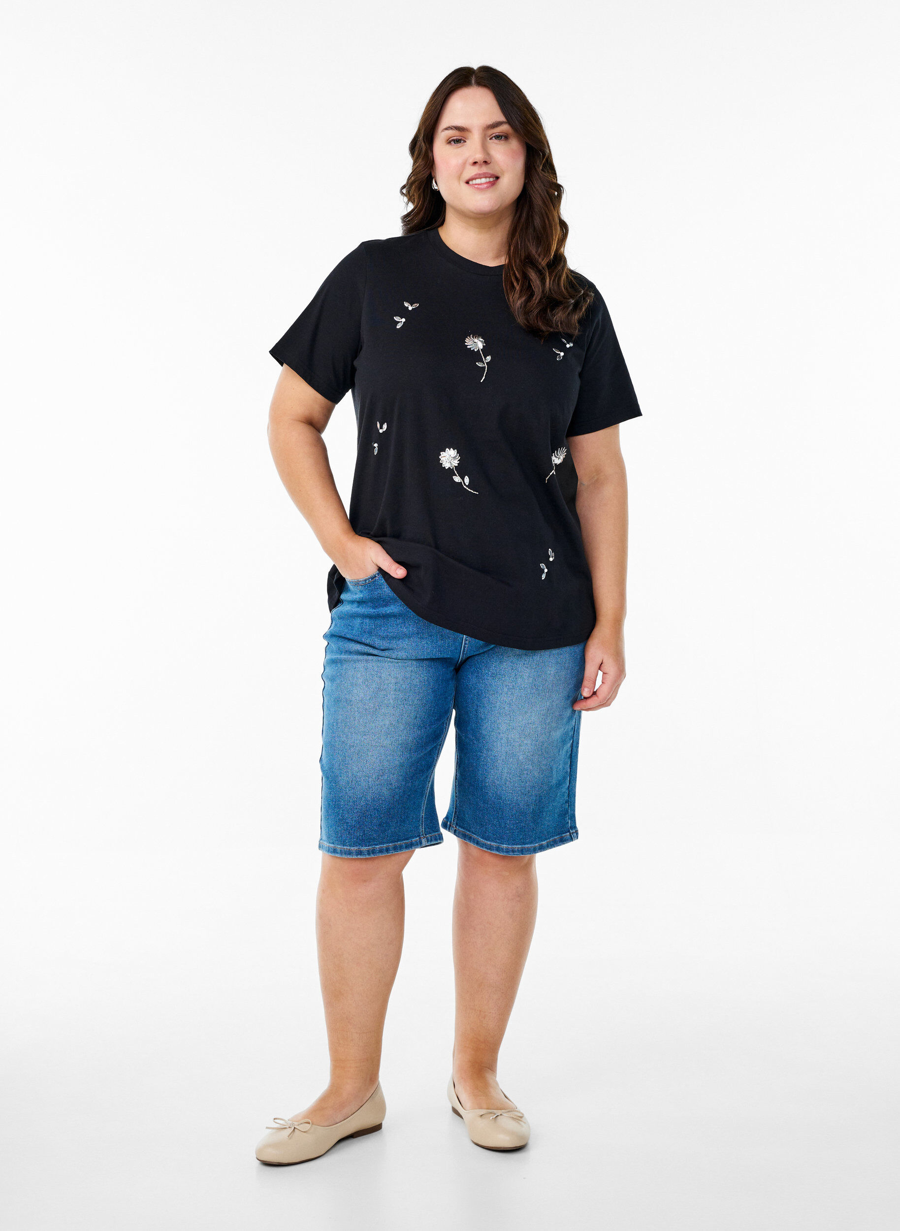 Zizzifashion T-shirt with sequin flowers, Black, Model image number 1