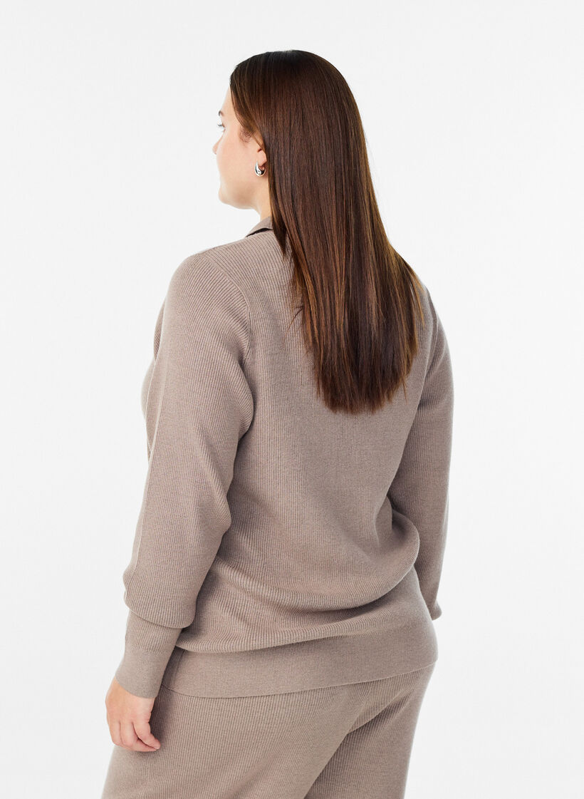 Rib-knitted pullover with polo collar and zip, Beige, Model image number 2