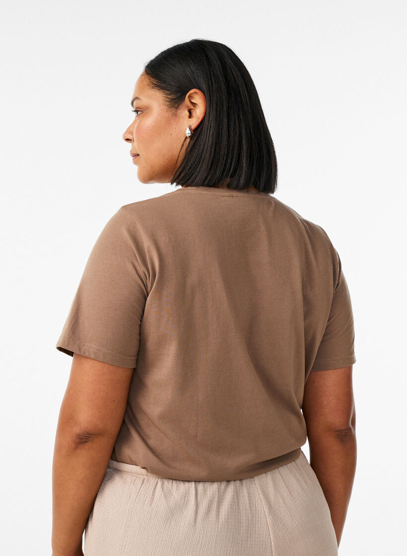 T-shirt with motif, Brown, Model image number 2
