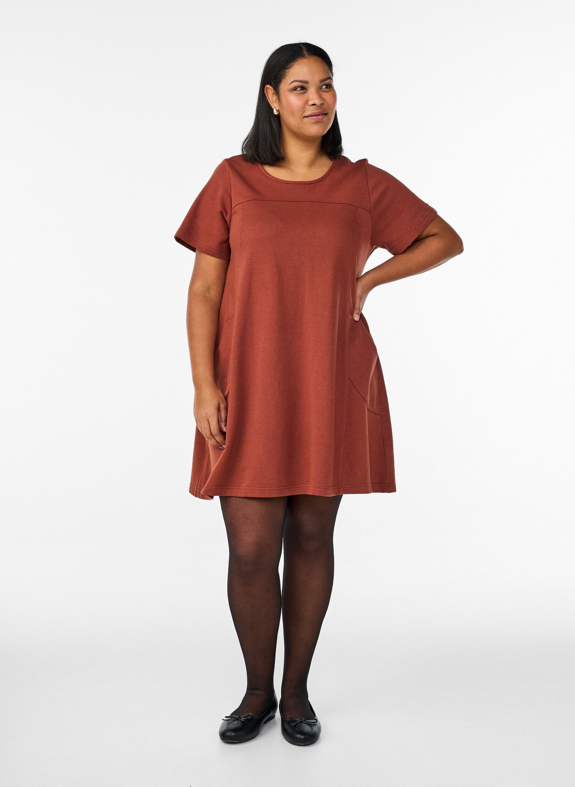 Zizzifashion Jersey dress with short sleeves and pockets, Red, Model image number 1
