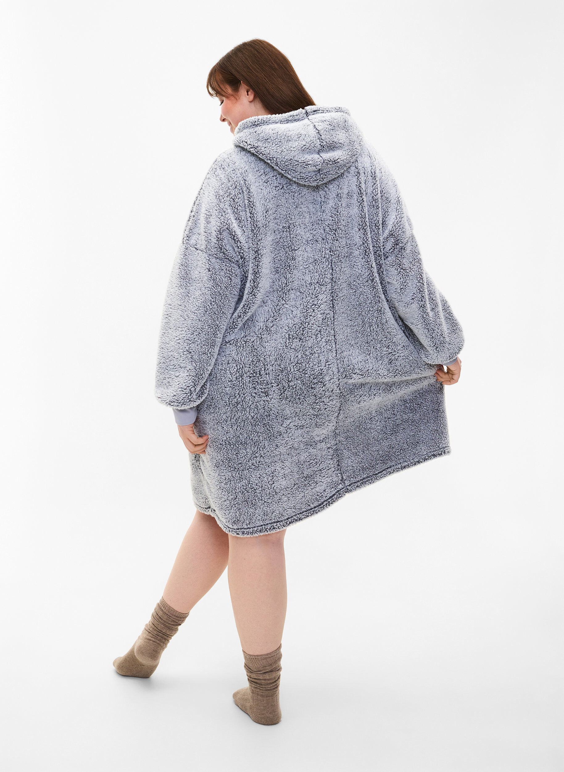 Zizzifashion Oversized teddy dress with pocket, Grey Melange, Model image number 1