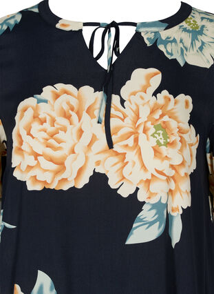 Short-sleeved viscose dress with print, Roses on Navy, Packshot image number 2