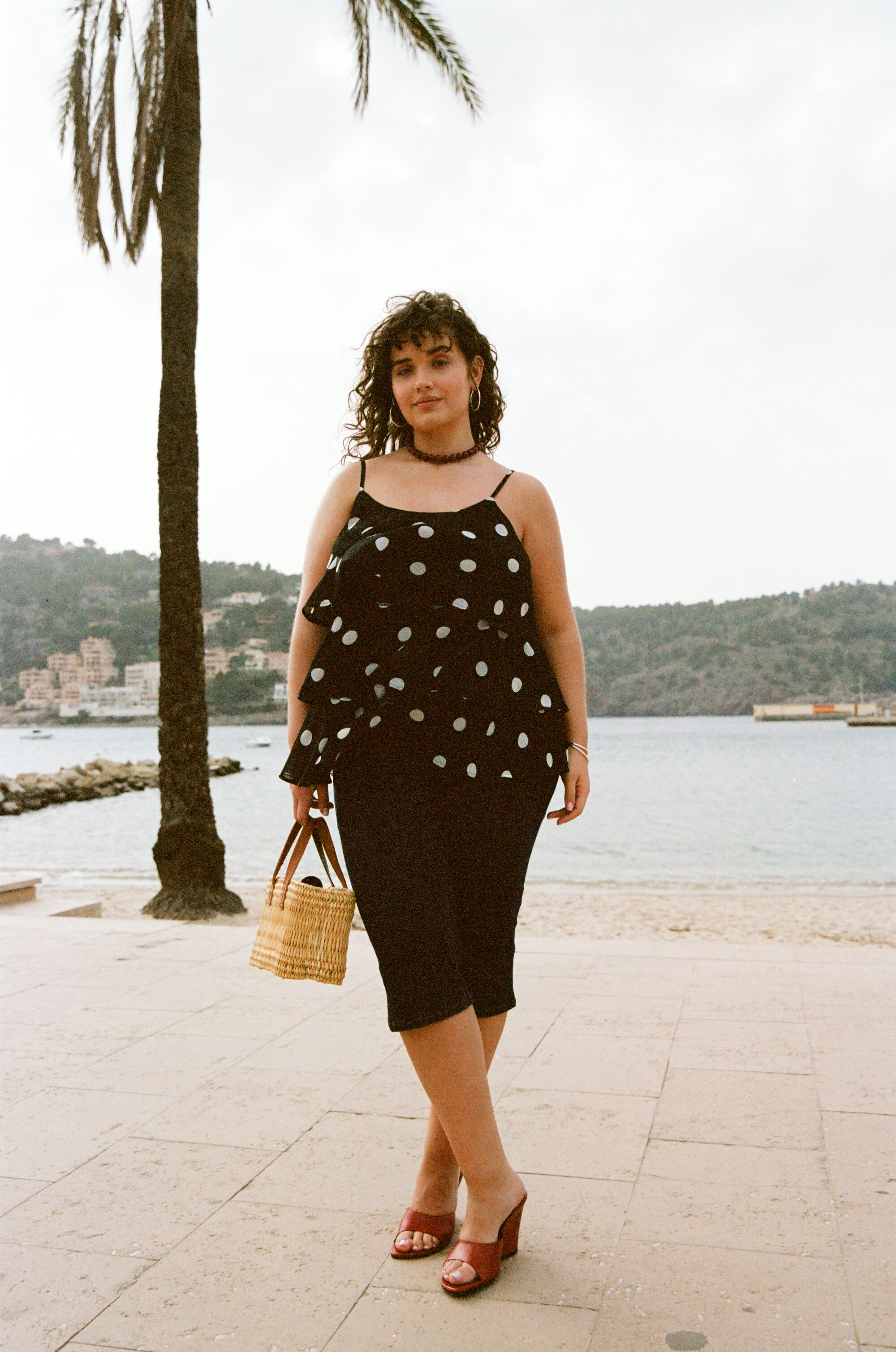 Zizzifashion Spotted summer style with edge, , Model