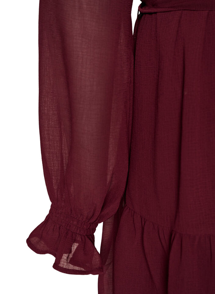 Dress in a lightweight woven fabric with ruffles and a tie-belt, Red, Packshot image number 3