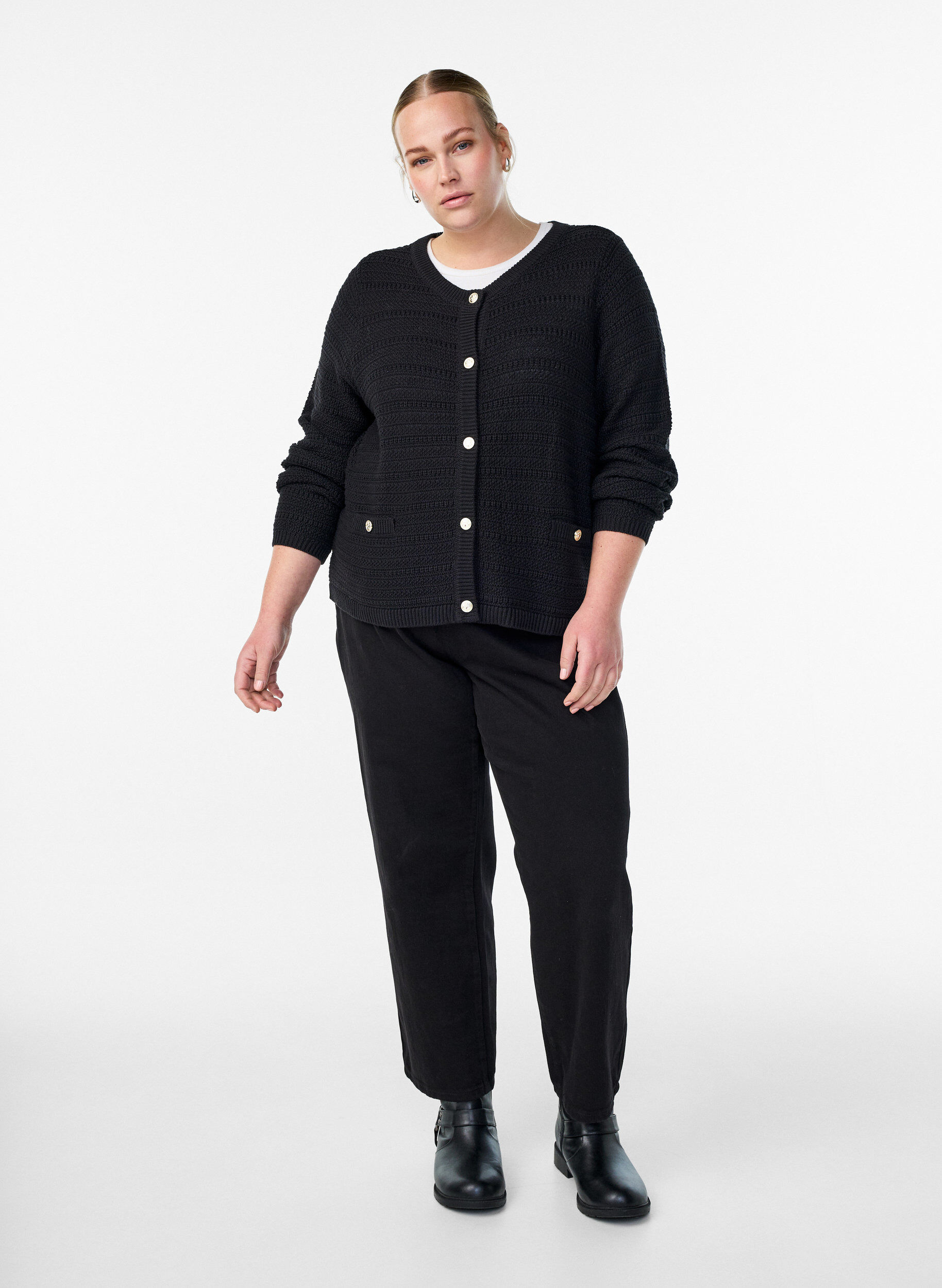 Zizzifashion Cardigan with textured knit and decorative buttons, Black, Model image number 1